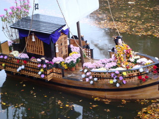 弘前城菊と紅葉まつり.JPG